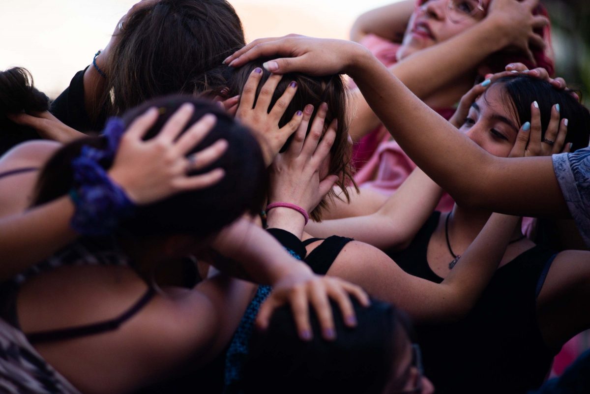 Creación artística y autocuidado en tiempos de crisis: Nueva clínica en BAJ Valpo
